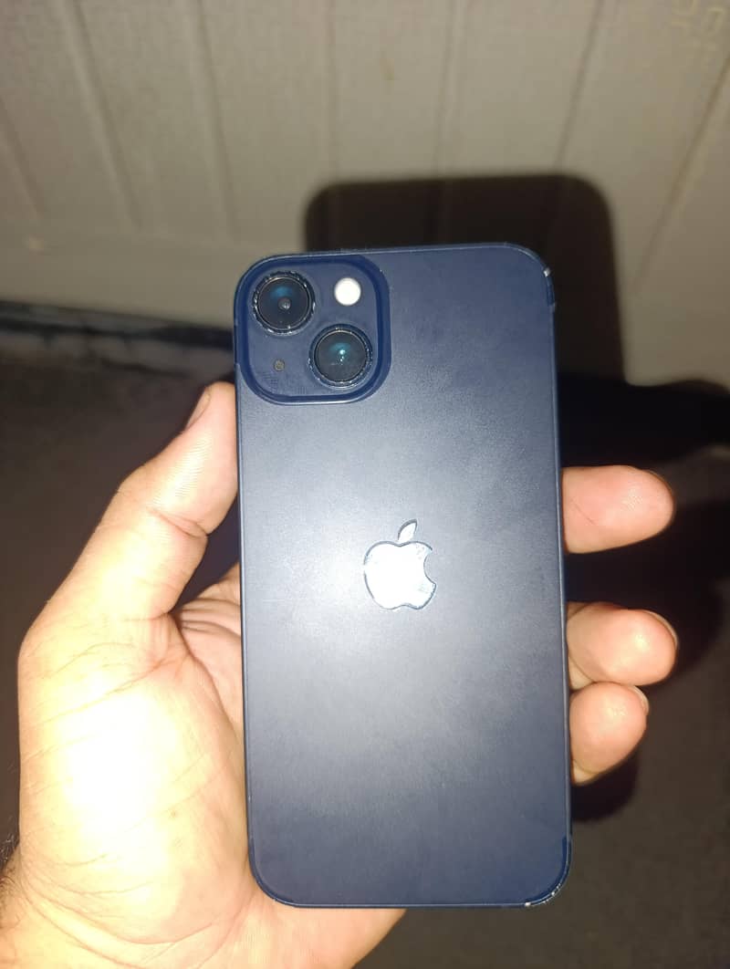 Apple iPhone 13 0
