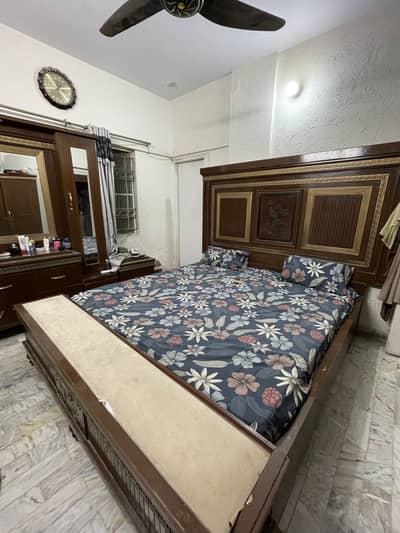 Bedroom set (used) for sale