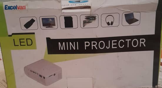 LED mini projector