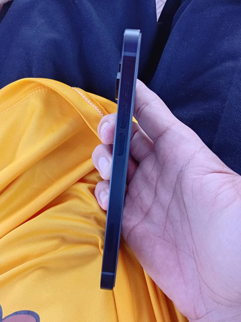 Apple iPhone 14 1