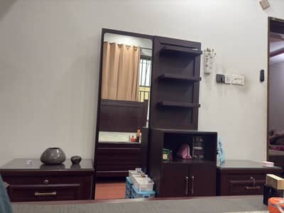 Double Bed With 2 Side Tables And Dressing Table With Mattresses