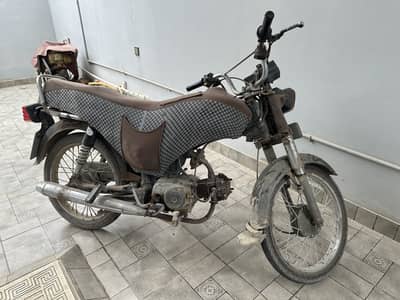 Honda CD 70 2002 Model – Good Condition