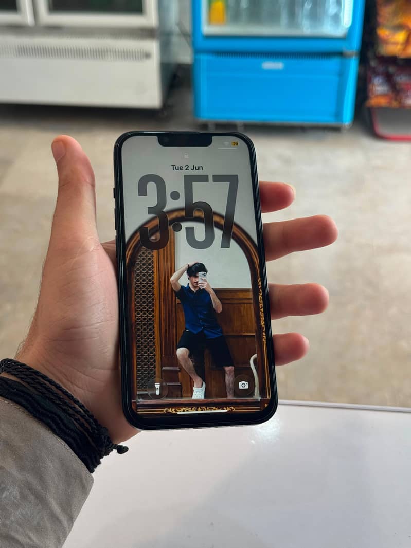 Apple iPhone 13 3