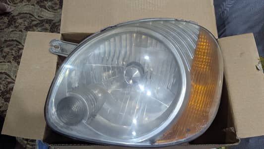 Hyundai Santro Head light