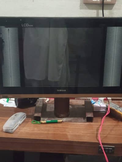 LCD for sale best condition