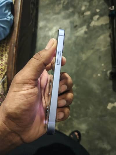Apple iPhone 12 mini