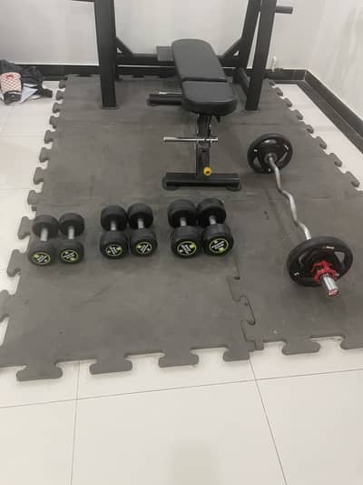 Heavy-Duty Interlocking Rubber Gym Tiles