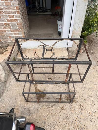 Iron Water Bottle Delivery Rack