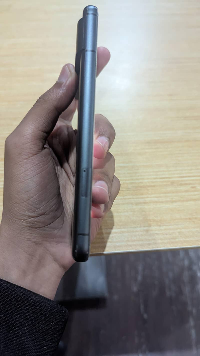 Google Pixel 8 3