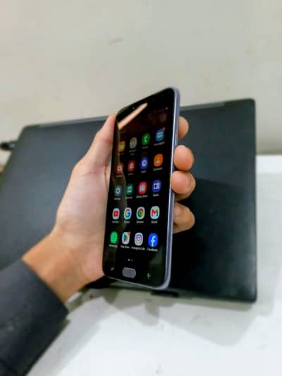 Samsung Mobile J4