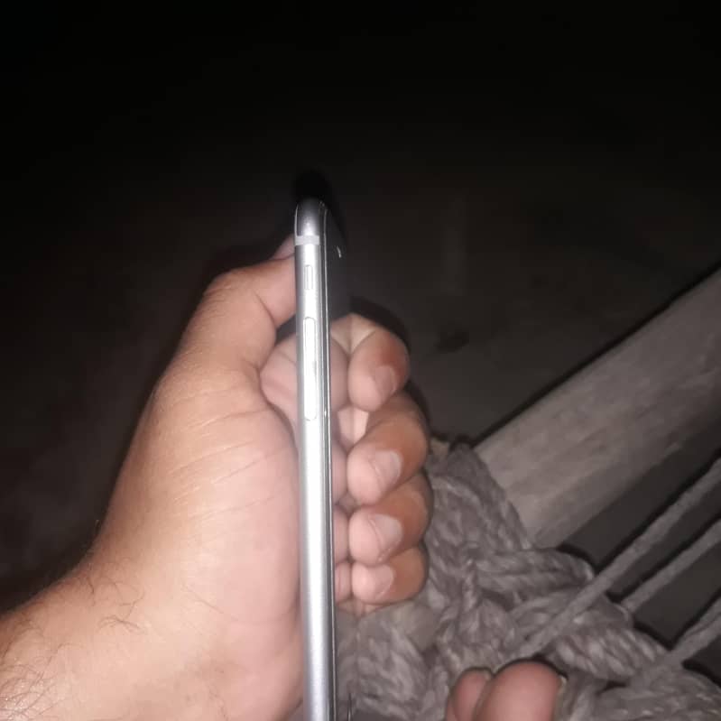Apple iPhone 6 2