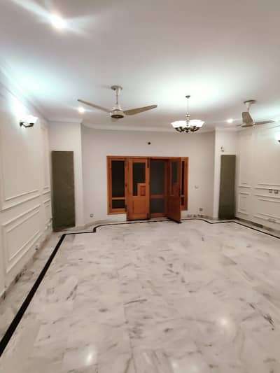 E-11/2 Islamabad Open Basement For Rent