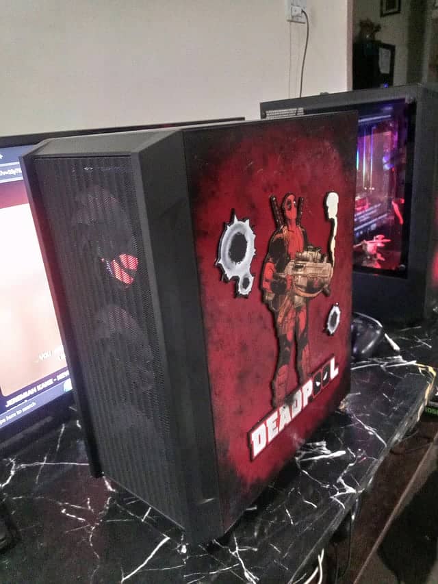 Custom PC Case Deapool red 0