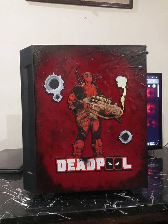 Custom PC Case Deapool red 1