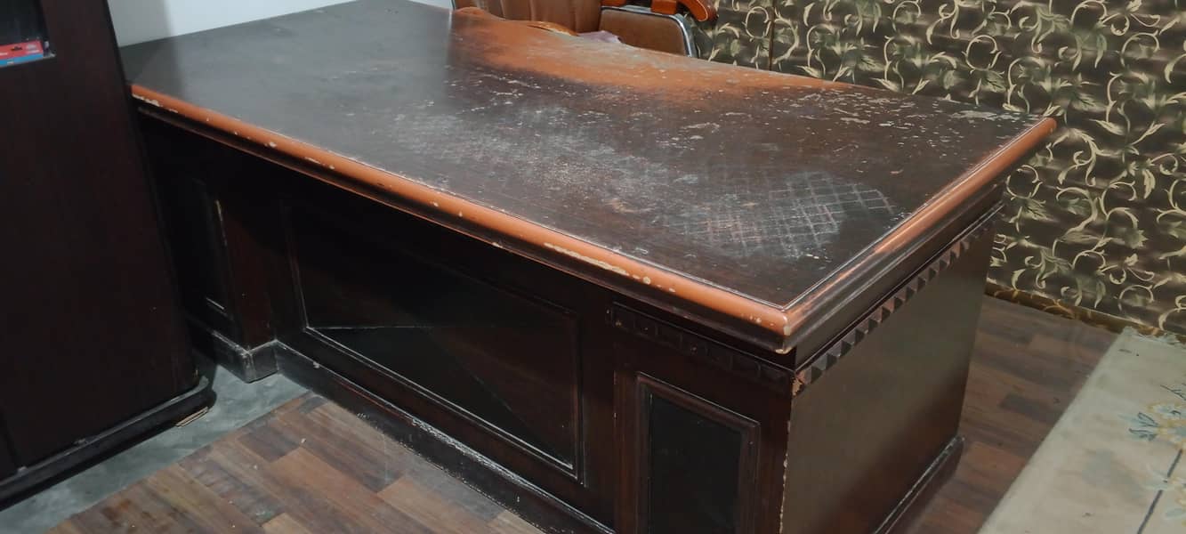 Office Table 0