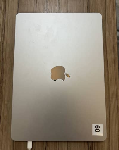 MacBook Air M2 2022
