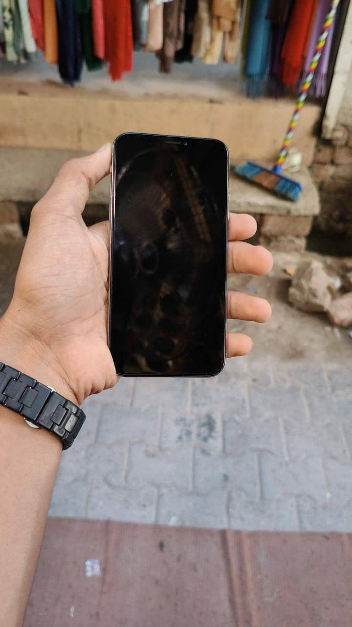 Apple iPhone X 1