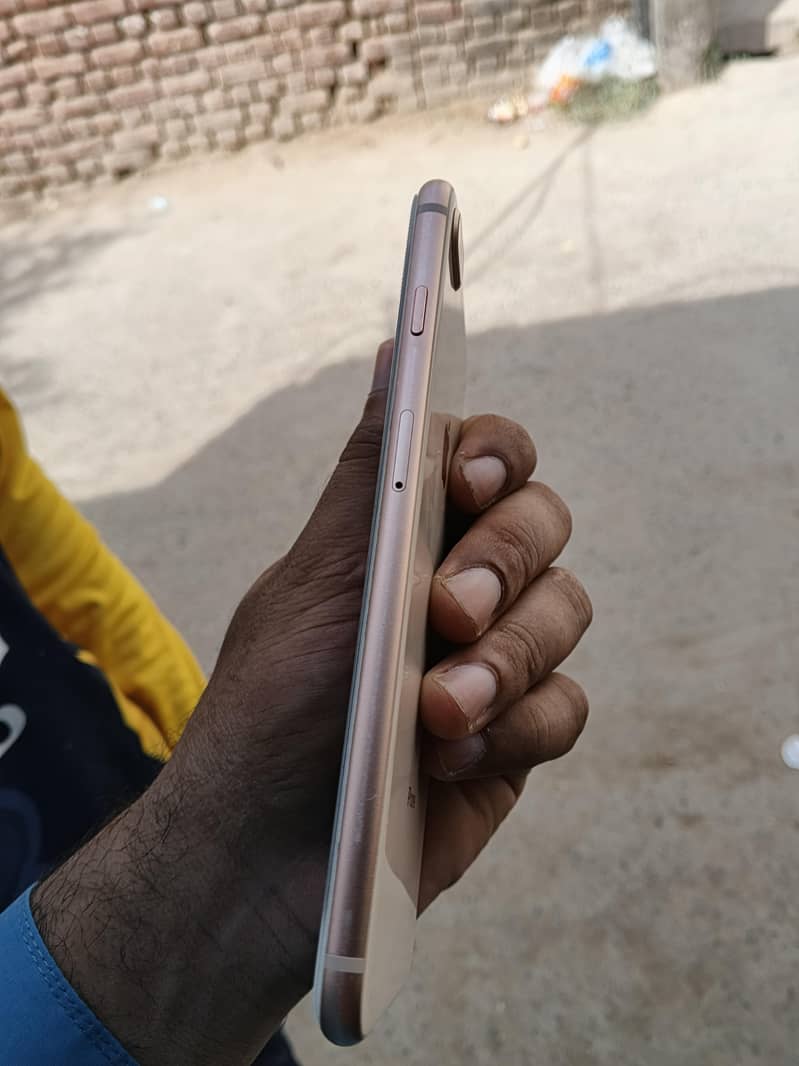 iPhone 8 plus lush condition 4