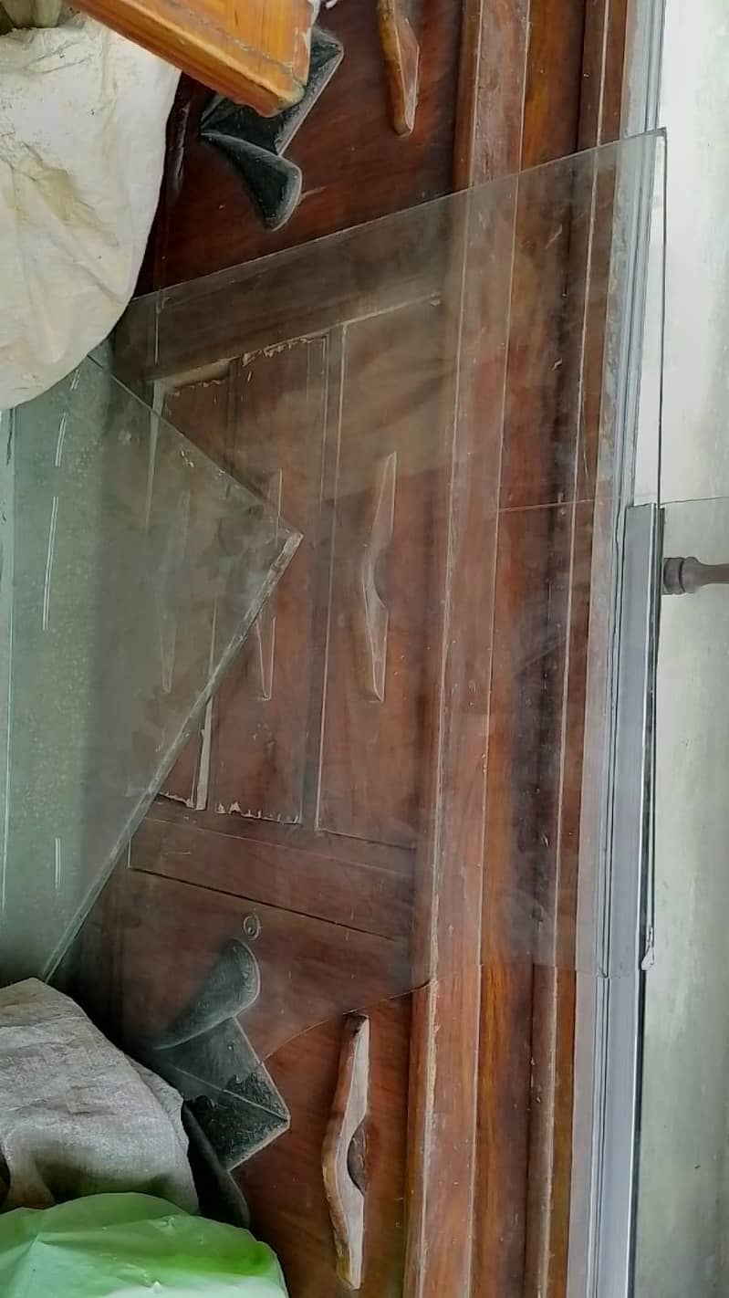 showcases 1