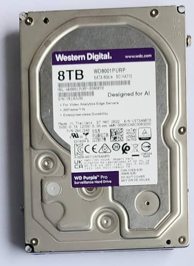 hard drive 8 TB contact : 03335435543