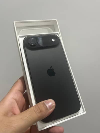 Apple iPhone 7 air / black colour