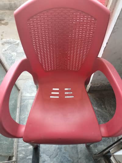5 chairs with table for sale
