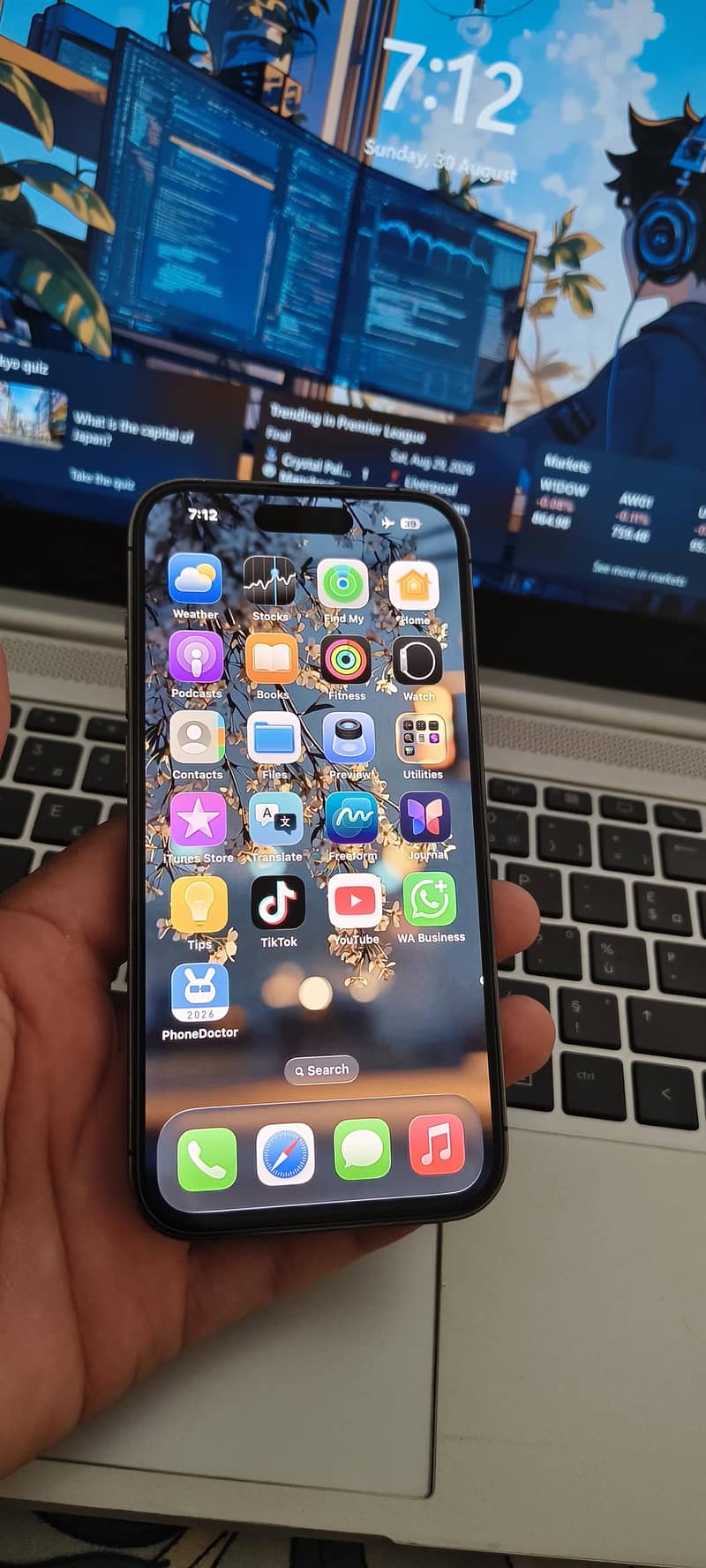 Apple iPhone 14 Pro 1