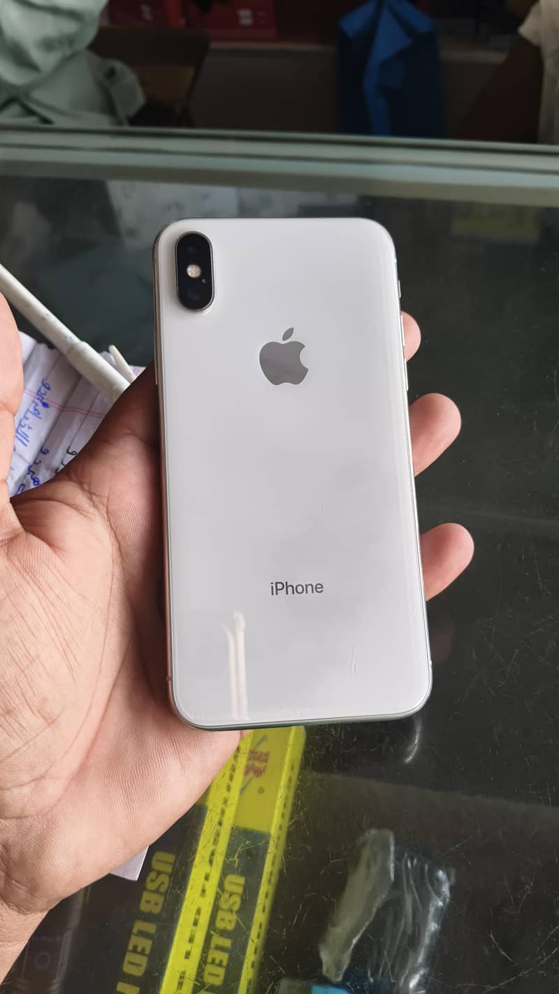 Apple iPhone X 5