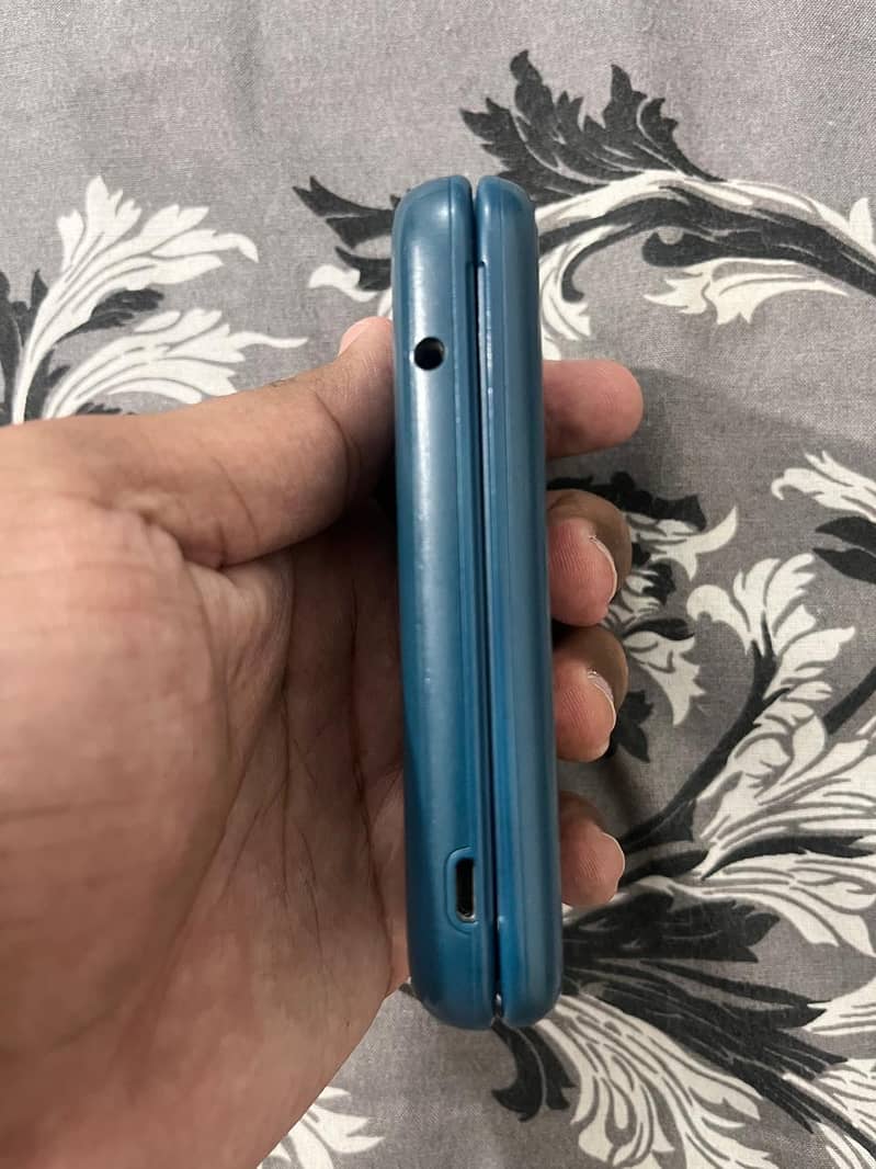 Nokia 2660 4