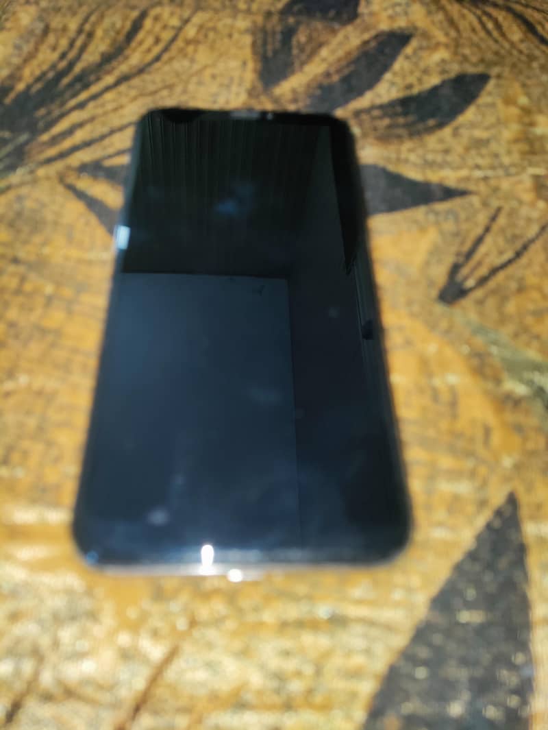 Apple iPhone X 4