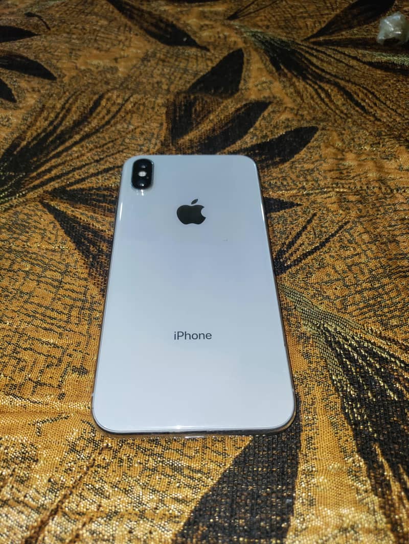 Apple iPhone X 5