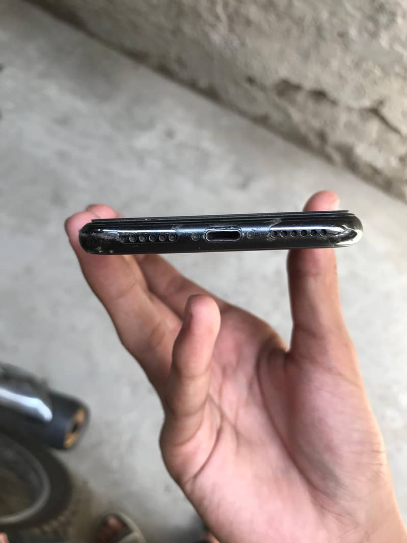 Apple iPhone X 2