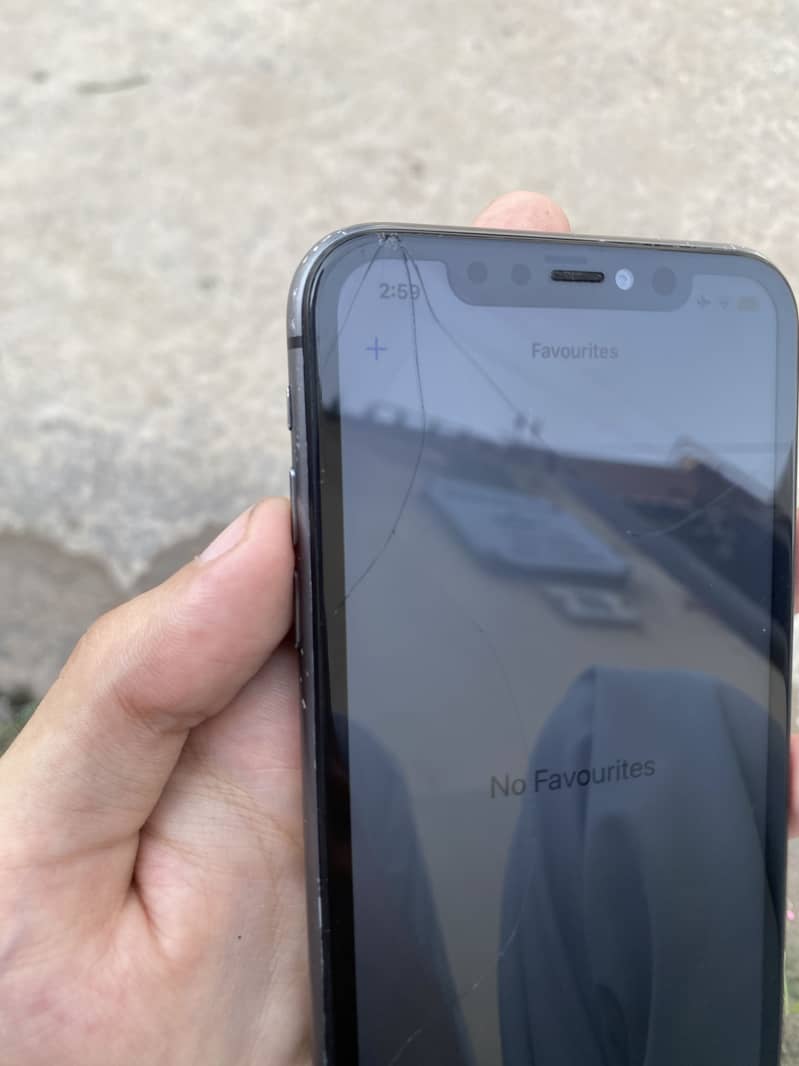 Apple iPhone 11 7