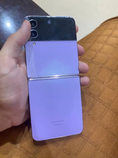 Samsung Mobile Z Flip 4