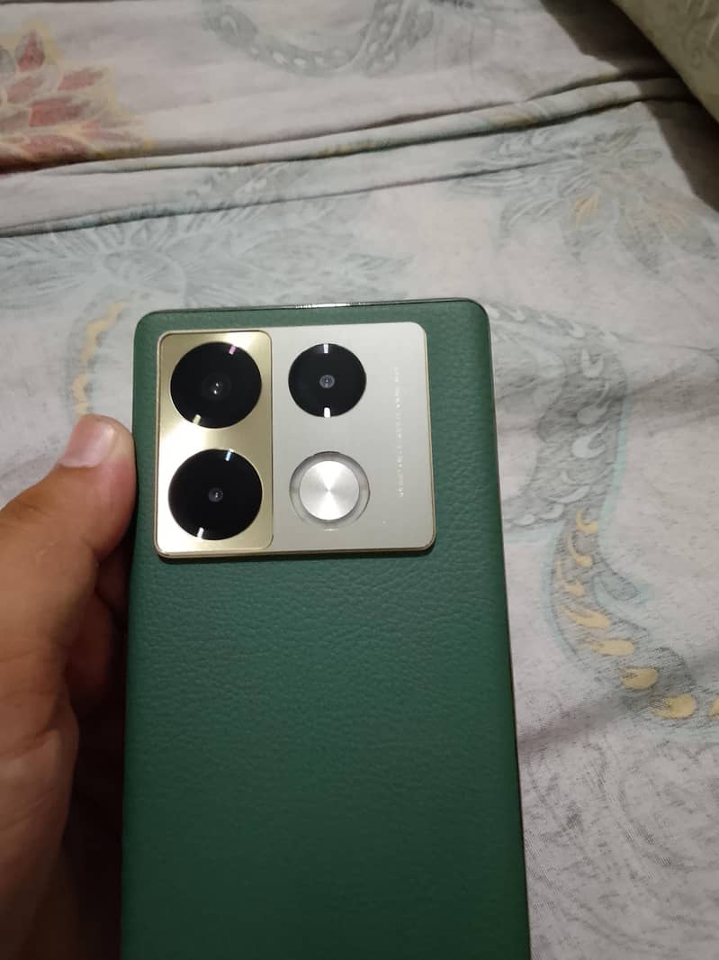 Infinix Note 40 Pro 1