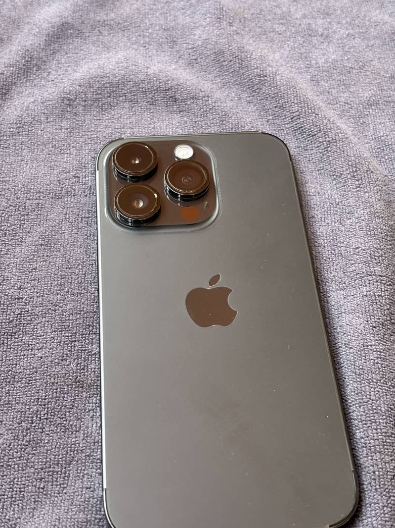 Apple iPhone 14 Pro 0