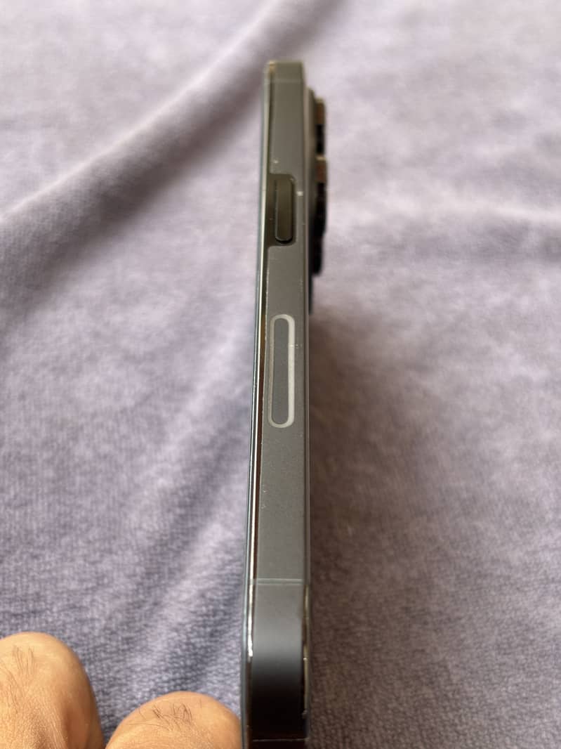Apple iPhone 14 Pro 4