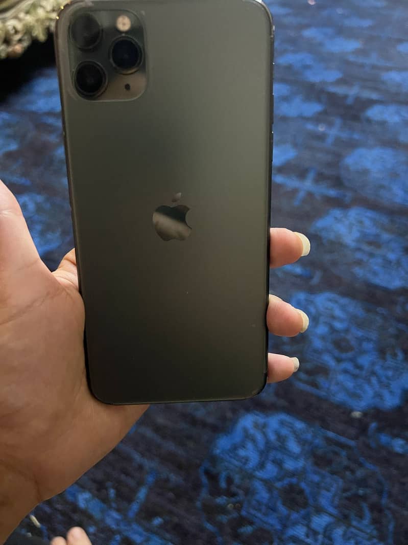 Apple iPhone 11 Pro Max 3