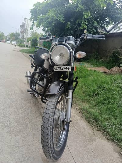 Suzuki GS 150 2019