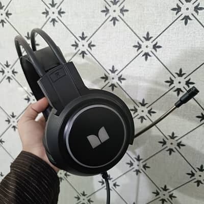 Razer Headphones with Mic & Rgb light's