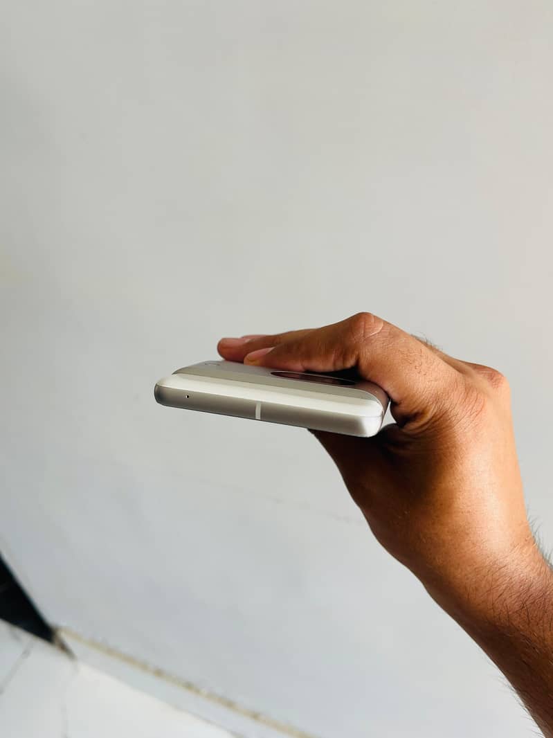 Google Pixel 7 3