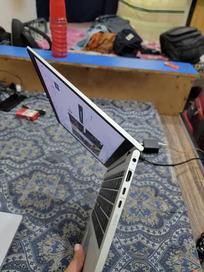 HP Elitebook 845G8/ AMD Ryzen 3 pro 5450U Graphics/ 8/256GB SSD