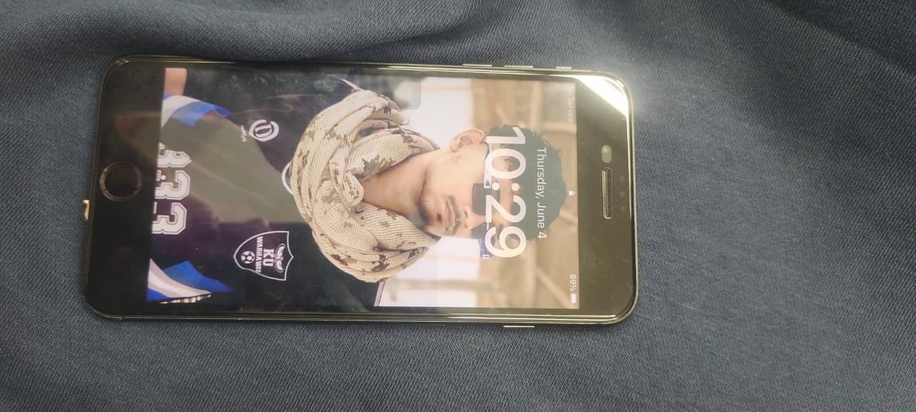 Apple iPhone 8 Plus 2