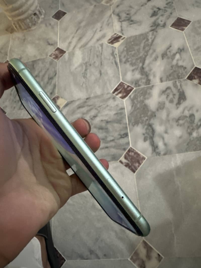 Apple iPhone 11 2