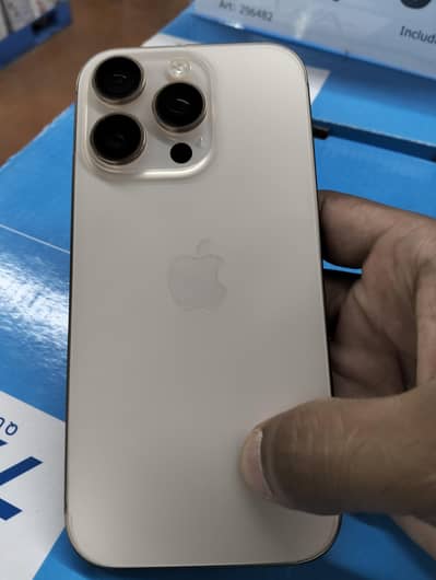 Apple iPhone 16 Pro