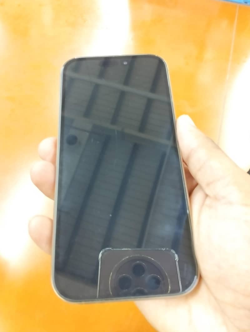 Apple iPhone 16 Pro 5