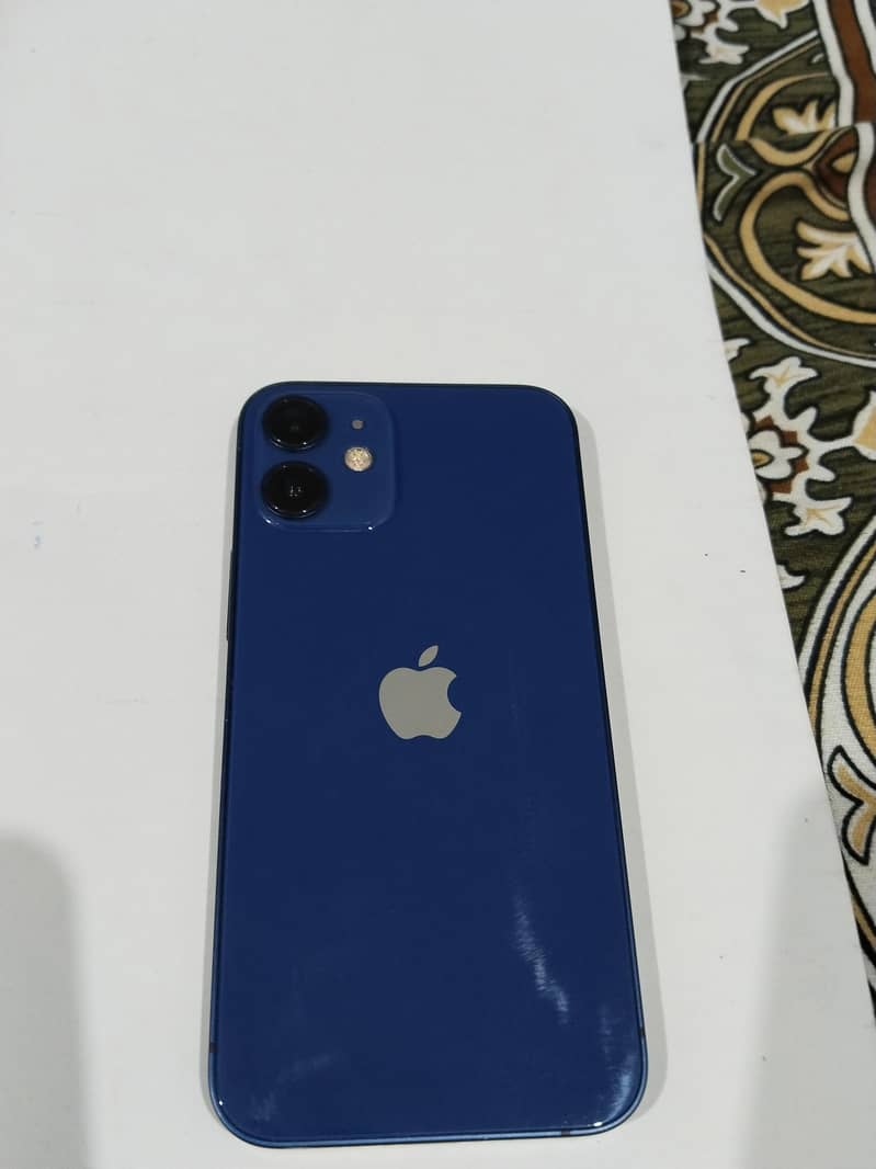 Apple iPhone 12 mini 0