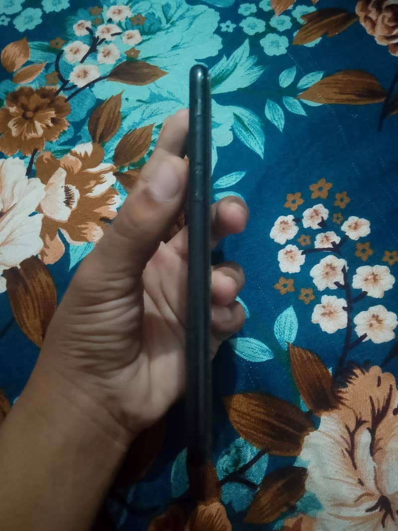 Apple iPhone 7 3