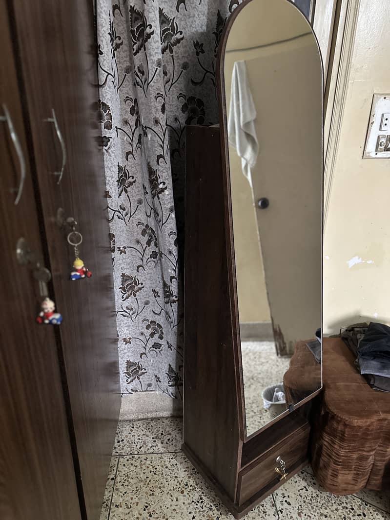 Mirror 3