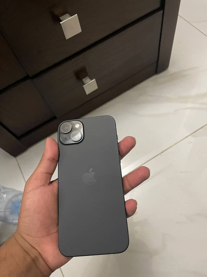 Apple iPhone 15 plus 0